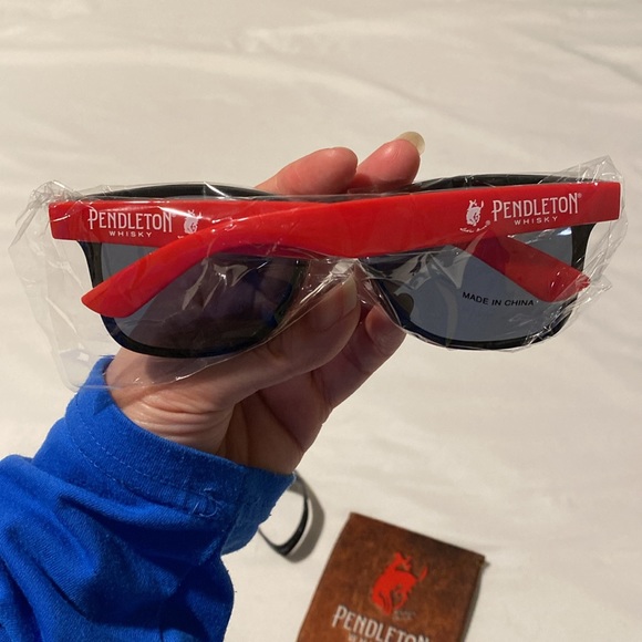 Pendleton Whisky Swag - Picture 2 of 5